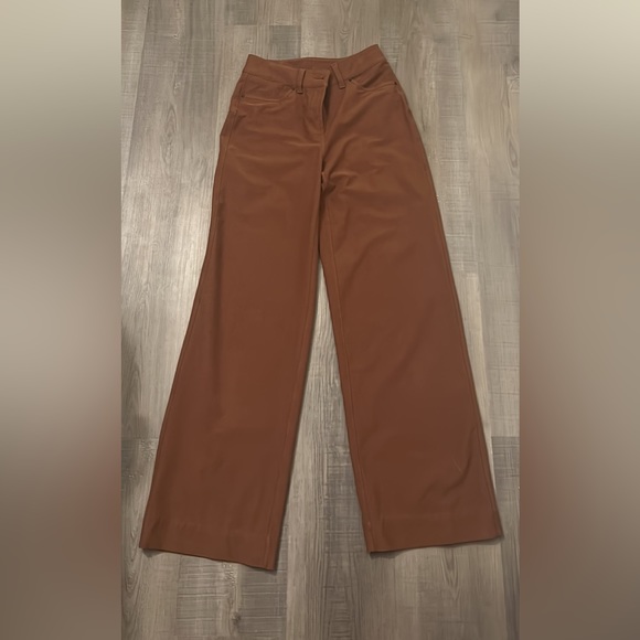 Lululemon womens slacks size 24. Only worn once. - Picture 2 of 3